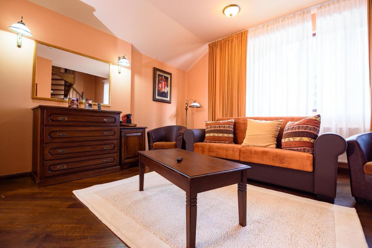 Boutique Hotel Casa Emil Poiana Brasov Εξωτερικό φωτογραφία
