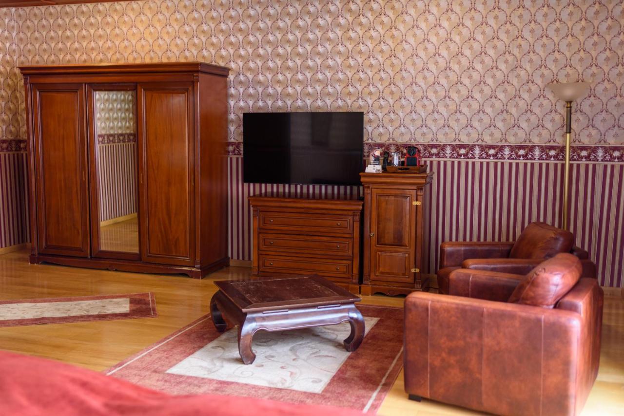 Boutique Hotel Casa Emil Poiana Brasov Εξωτερικό φωτογραφία