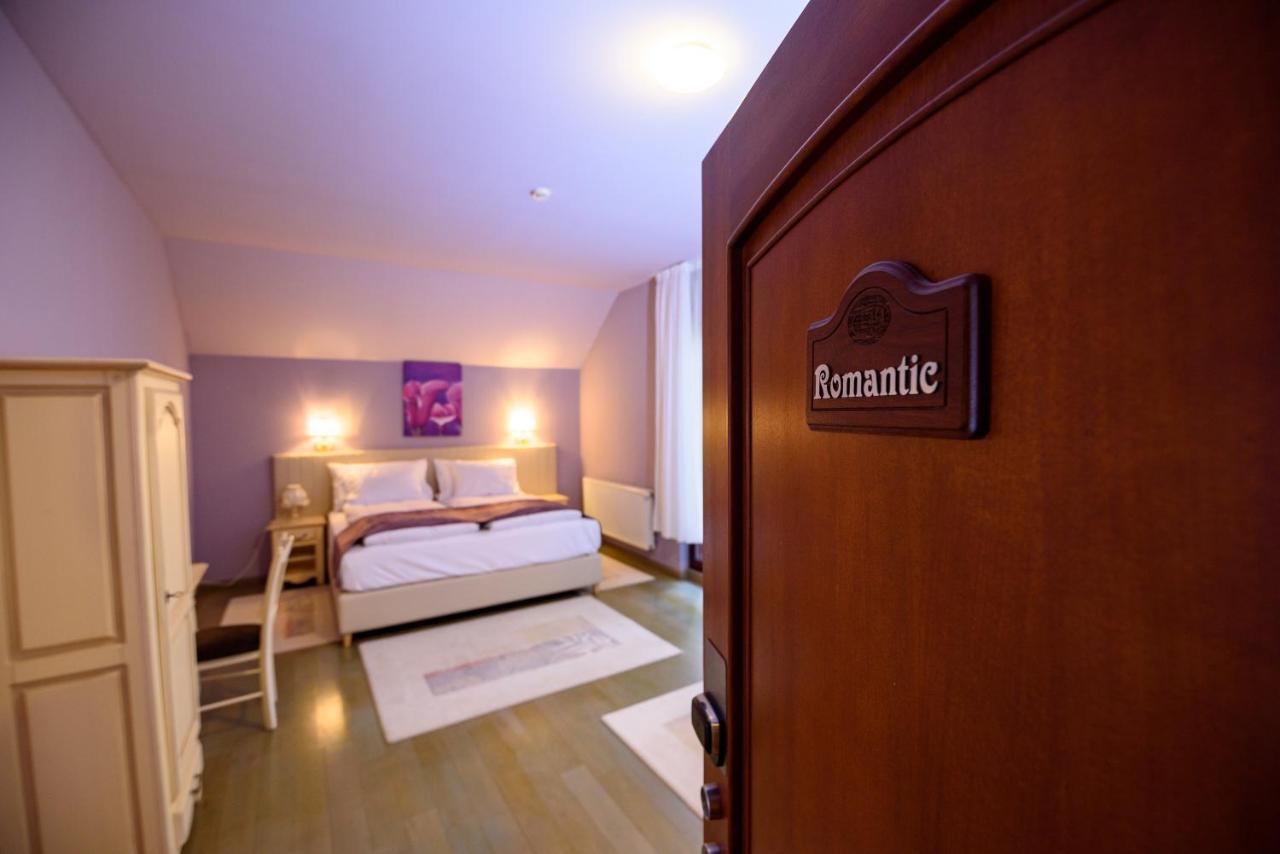 Boutique Hotel Casa Emil Poiana Brasov Εξωτερικό φωτογραφία